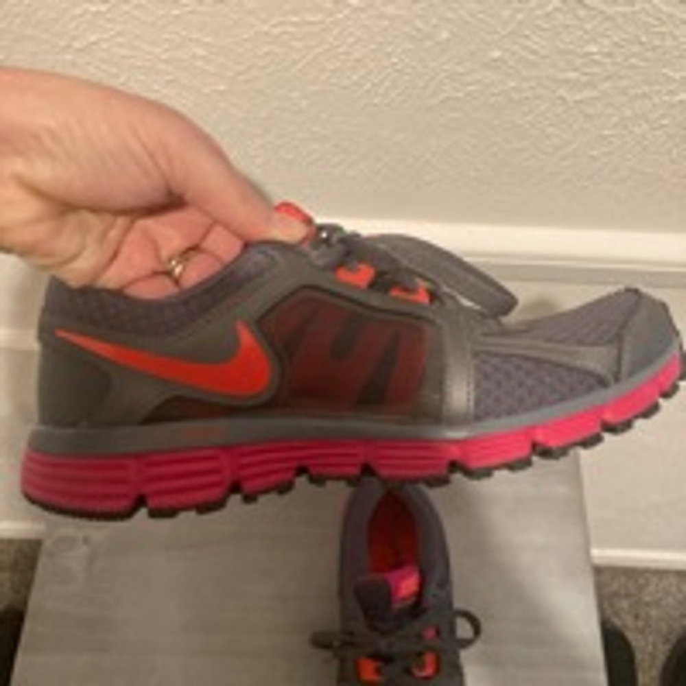 Nike Dual Fusion ST2 Size 8 - Picture 3 of 9